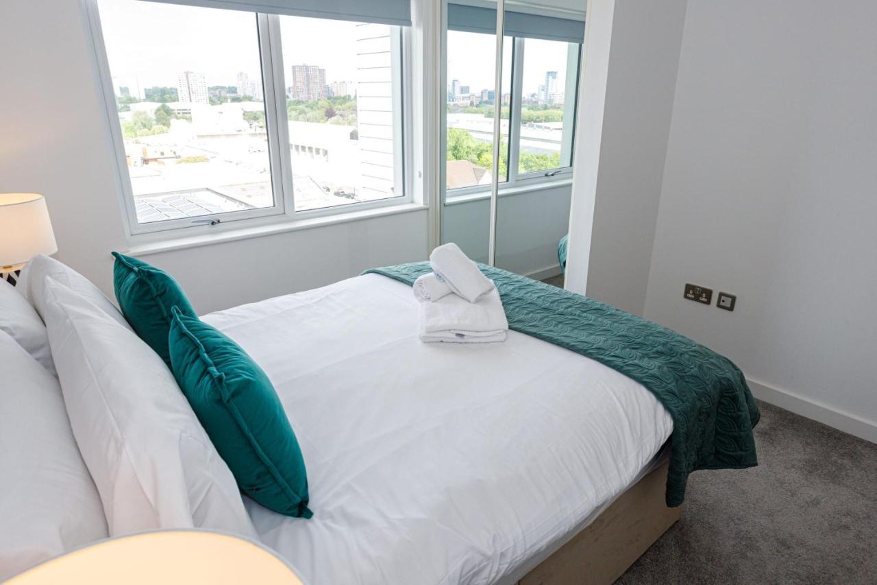 Contemporary 2 Bedroom Duplex In Salford Manchester Dış mekan fotoğraf