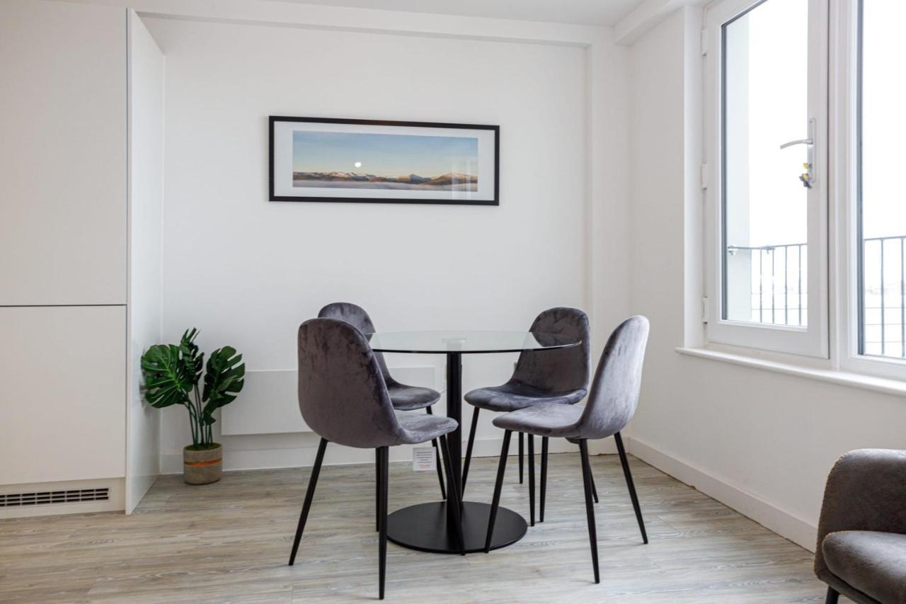 Contemporary 2 Bedroom Duplex In Salford Manchester Dış mekan fotoğraf