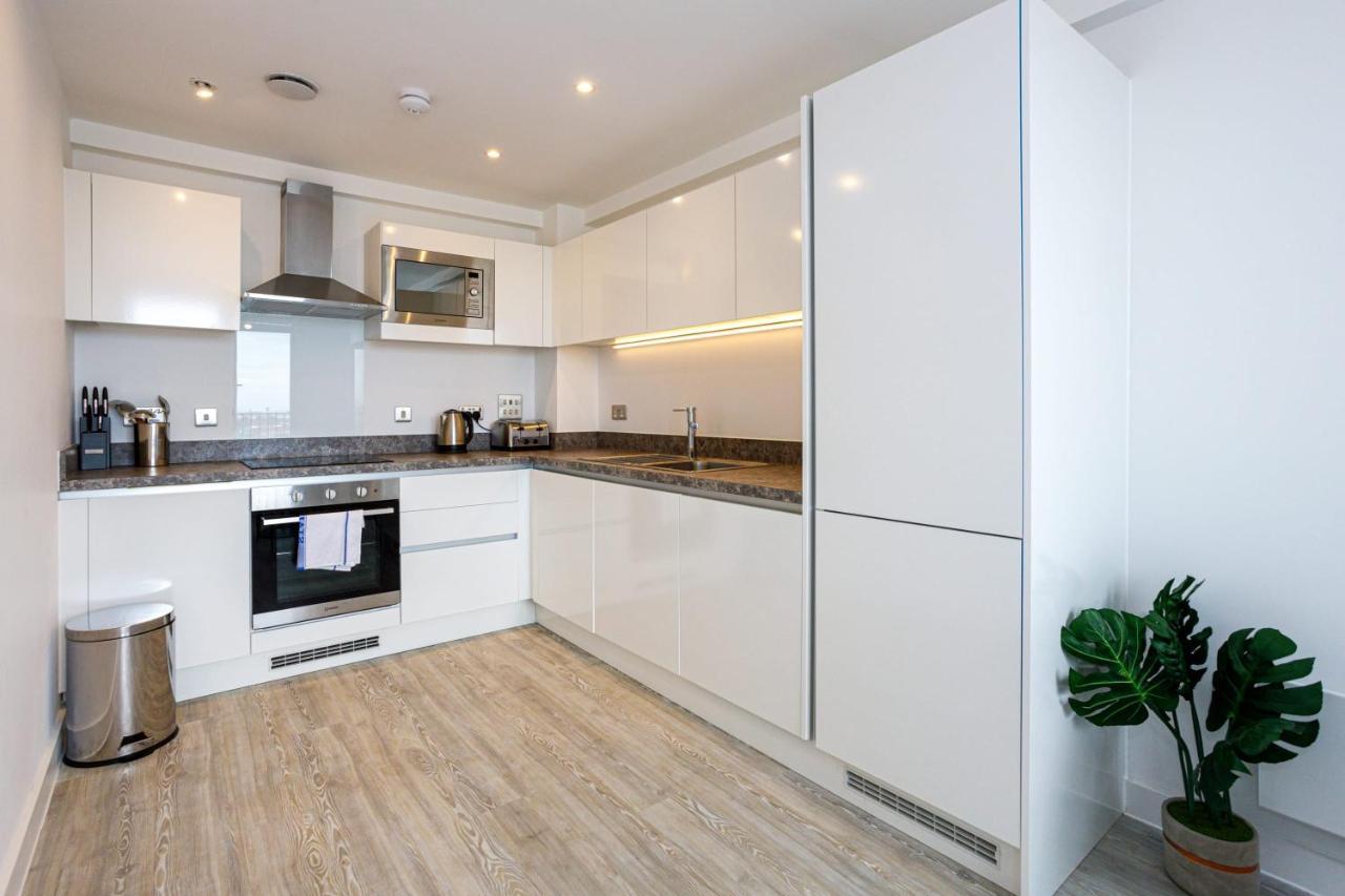 Contemporary 2 Bedroom Duplex In Salford Manchester Dış mekan fotoğraf