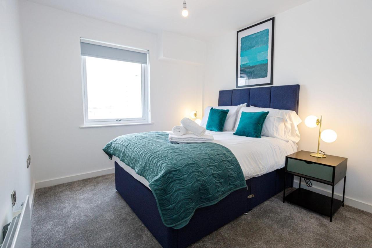 Contemporary 2 Bedroom Duplex In Salford Manchester Dış mekan fotoğraf