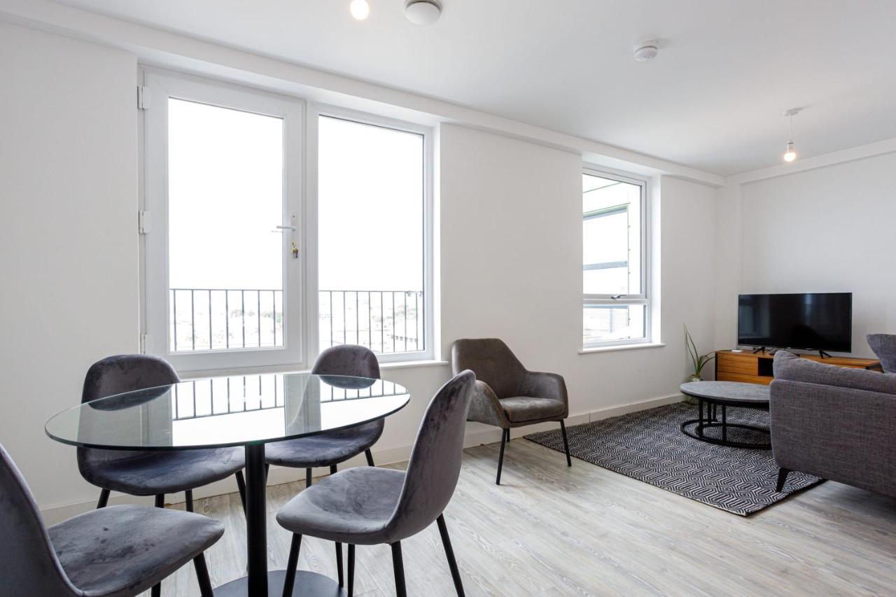 Contemporary 2 Bedroom Duplex In Salford Manchester Dış mekan fotoğraf